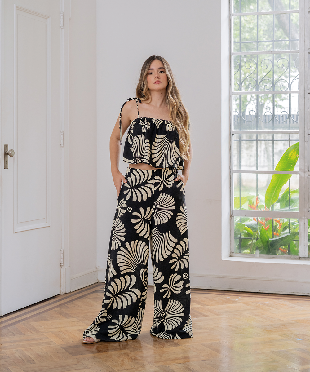 Pantalón Resortado NEGRO con Bolsillos