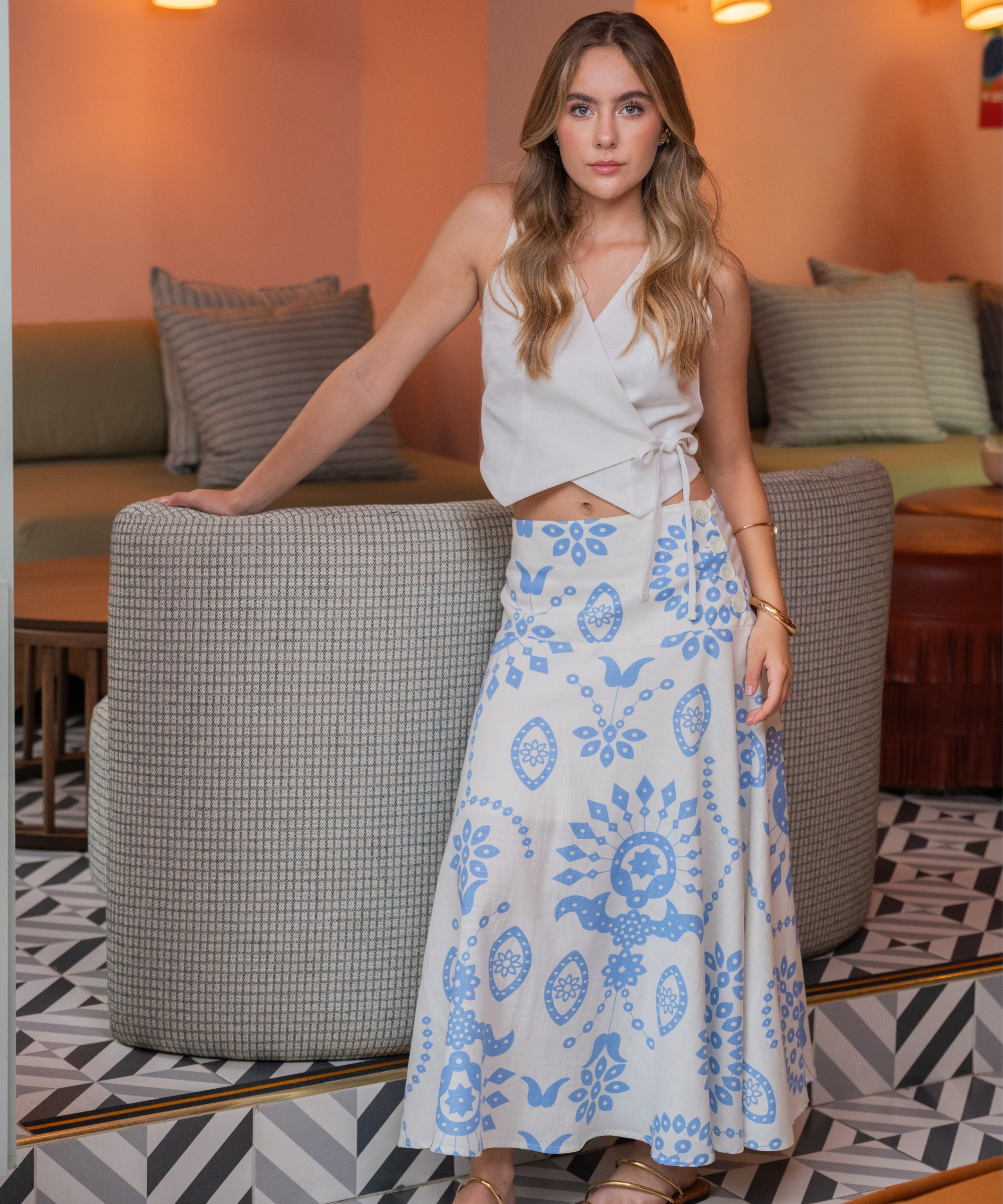 Falda midi botones AZUL RADIANTE