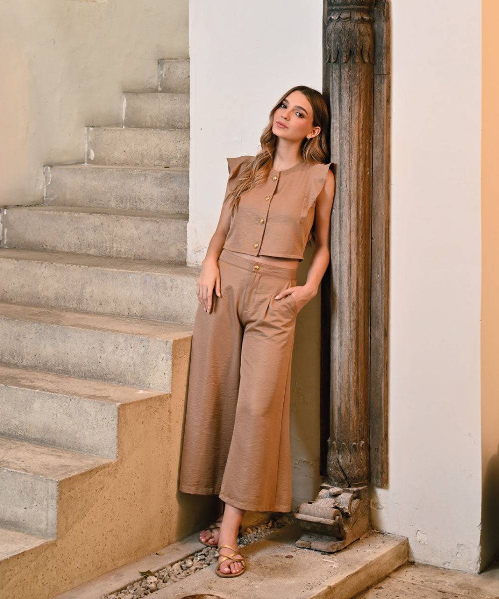 Pantalón Culotte Con Prenses Camel Pantalóns Para Mujer | Ticket Store Colombia 1