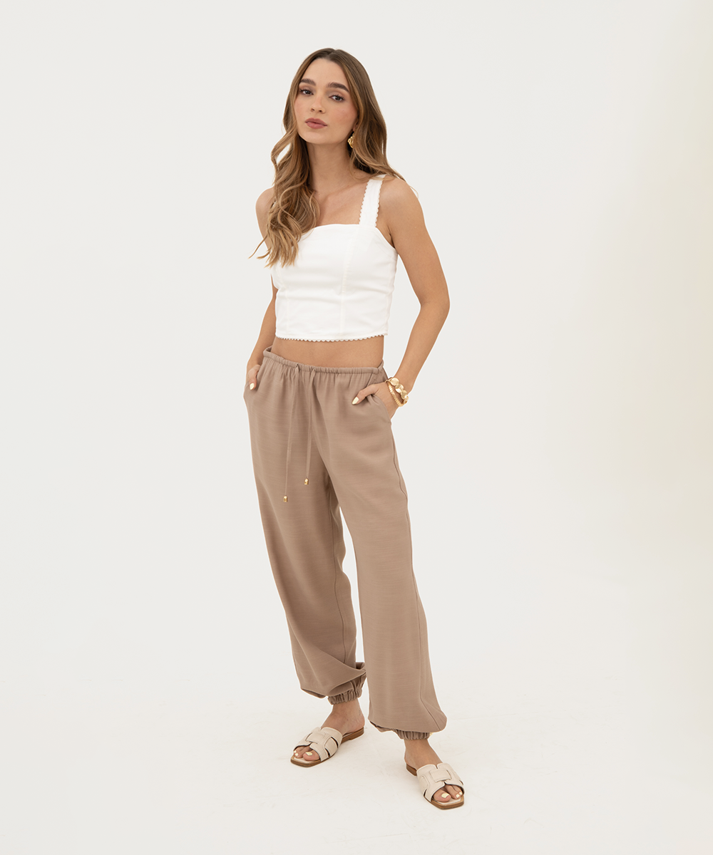 Pantalón resortado Camel