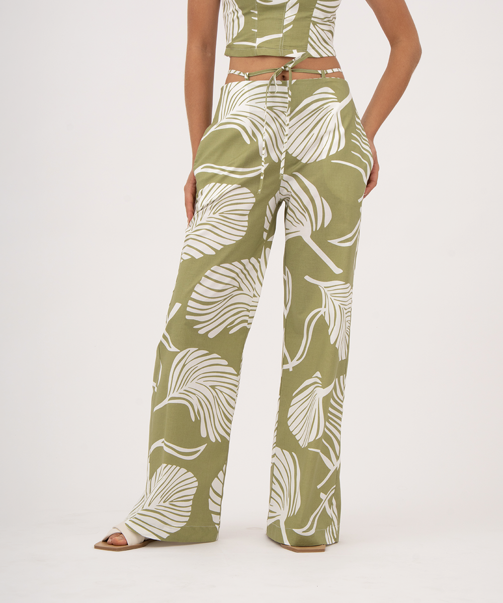 Pantalón con cinturón VERDE