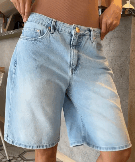 Bermuda denim tiro medio Azul Cielo