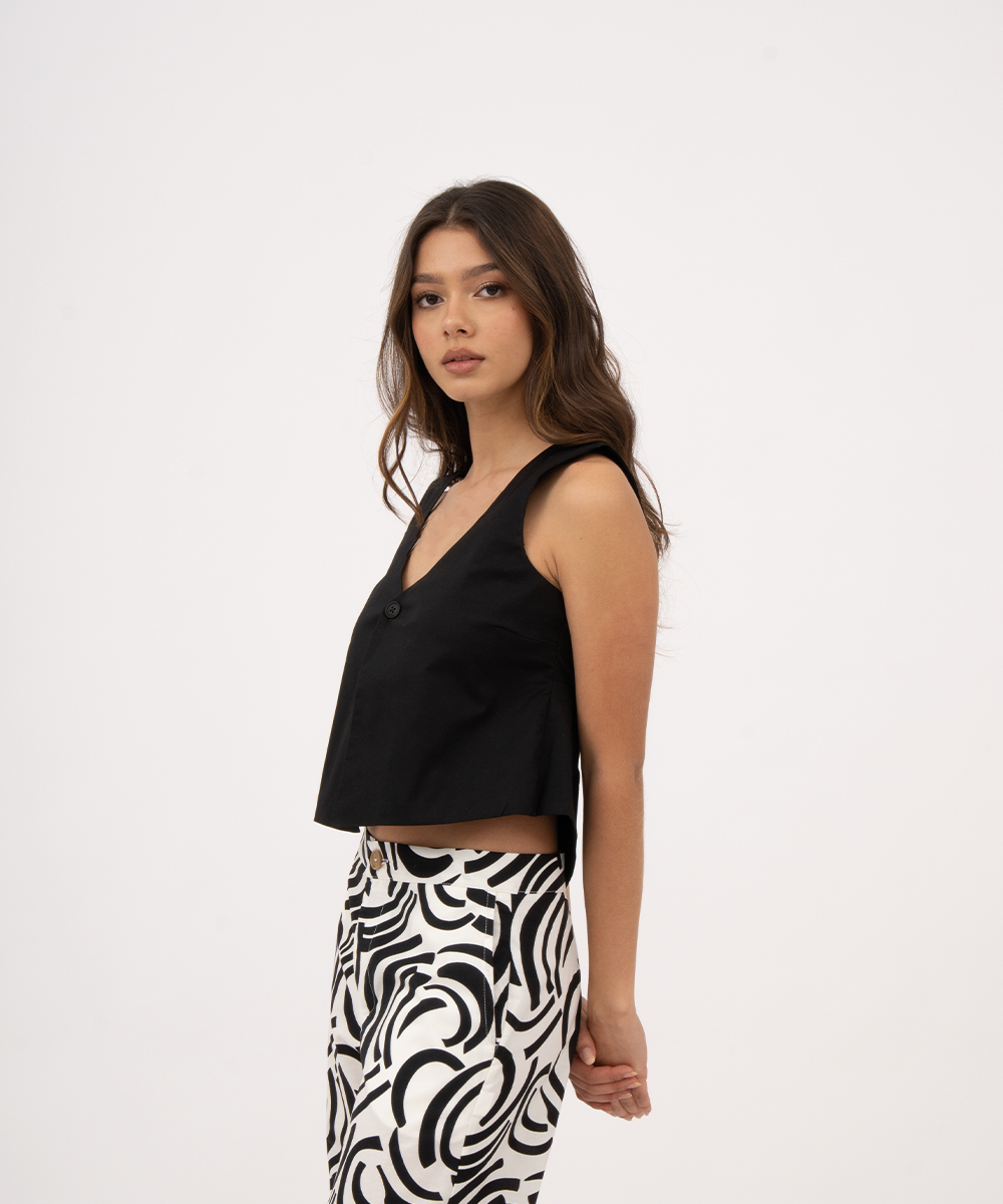 Chaleco abertura y botón en espalda NEGRO