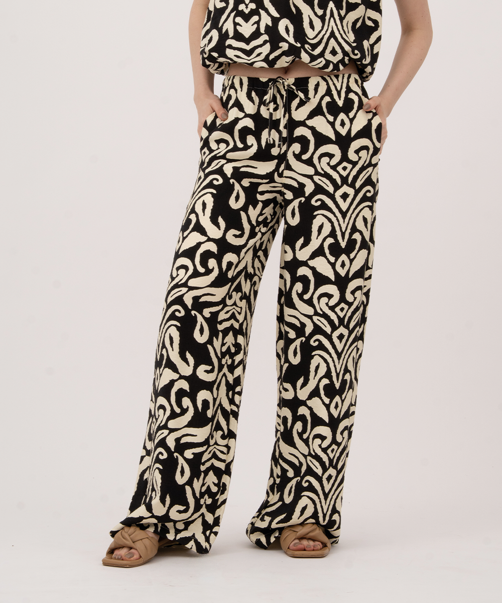 Pantalón resortado NEGRO