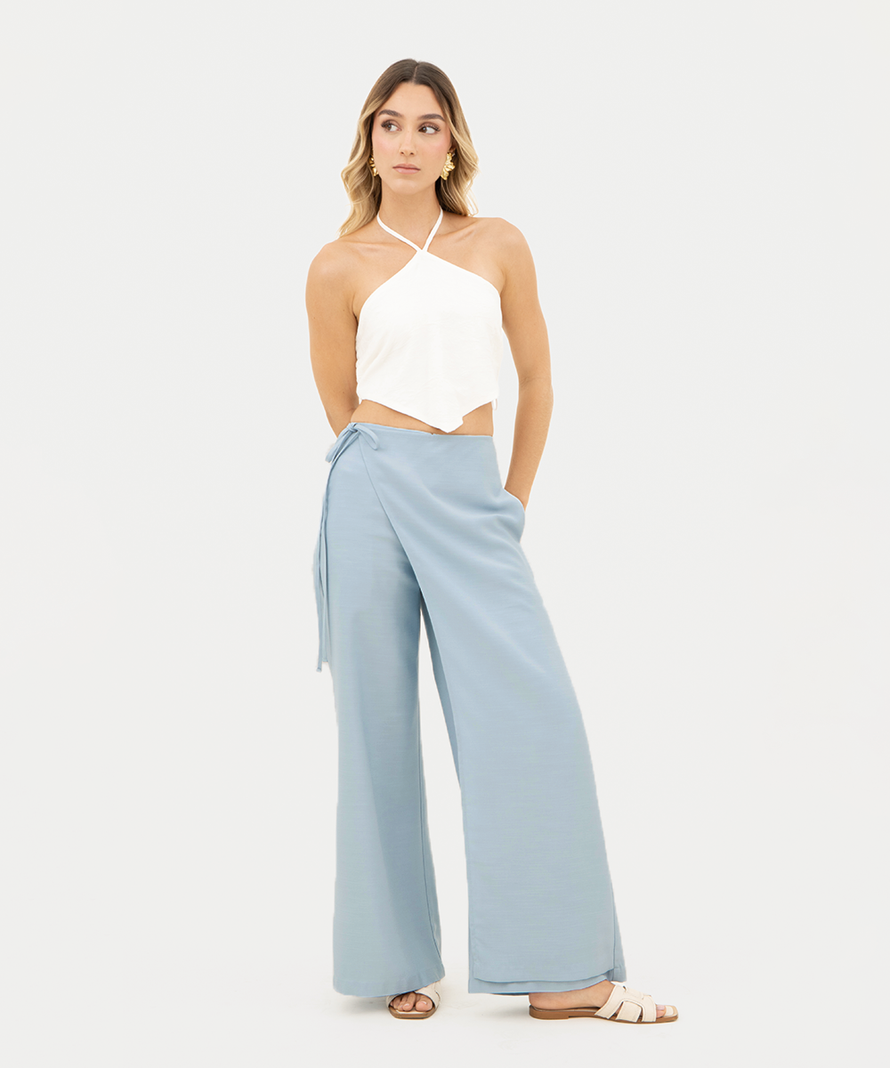 Pantalón fluido sobre capa Azul Cielo