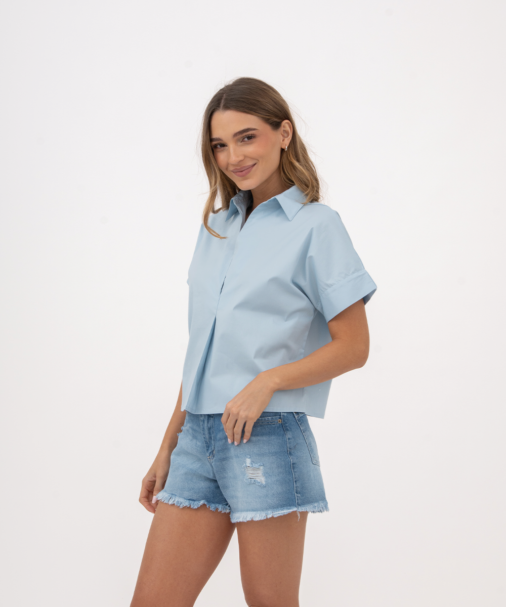 Camisa con cuello AZUL CIELO