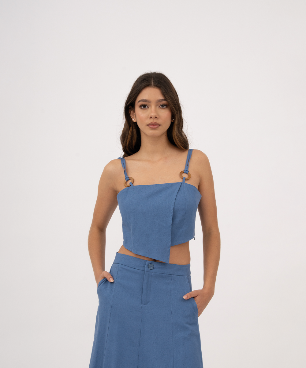 Blusa tiras con argollas AZUL RADIANTE